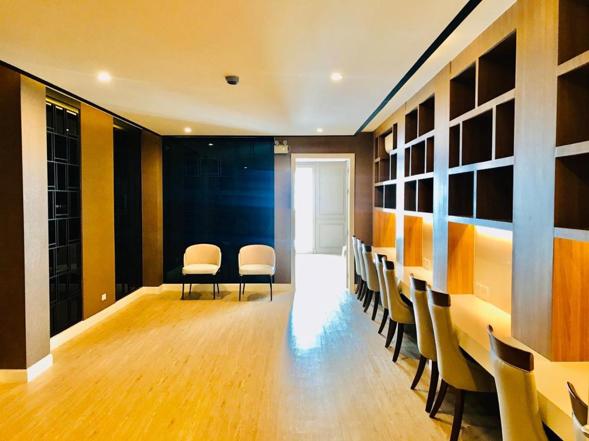 Seven Seas Cote De Azur Hotel На Джомтиен Екстериор снимка