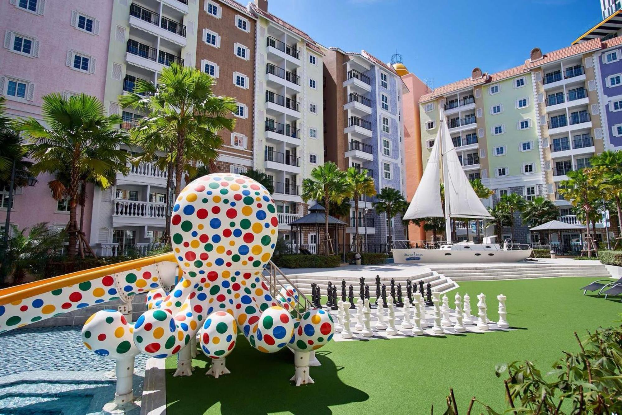 Seven Seas Cote De Azur Hotel На Джомтиен Екстериор снимка