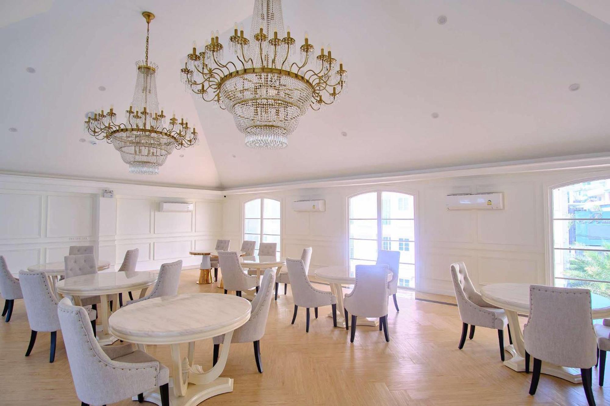Seven Seas Cote De Azur Hotel На Джомтиен Екстериор снимка