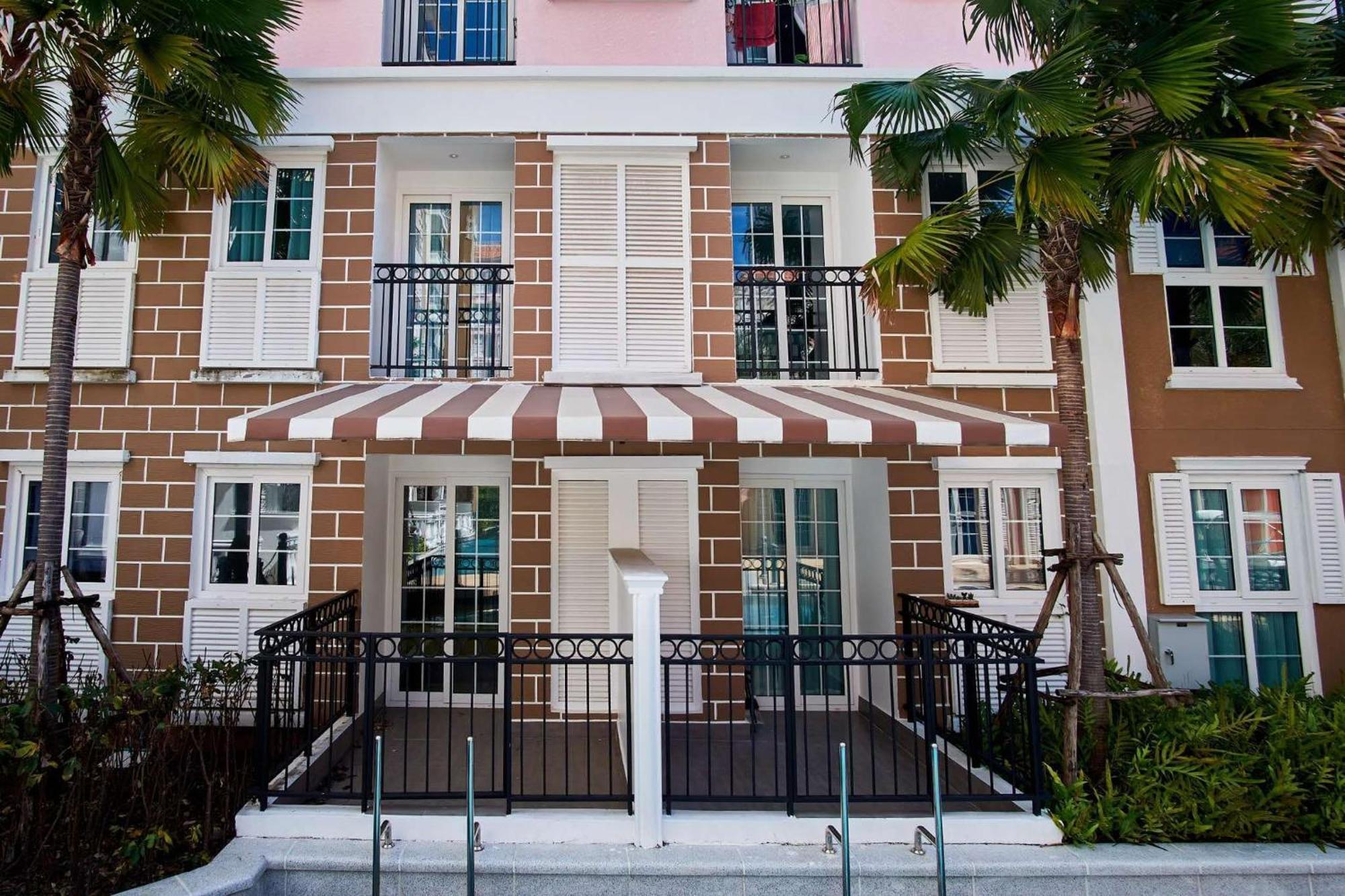 Seven Seas Cote De Azur Hotel На Джомтиен Екстериор снимка