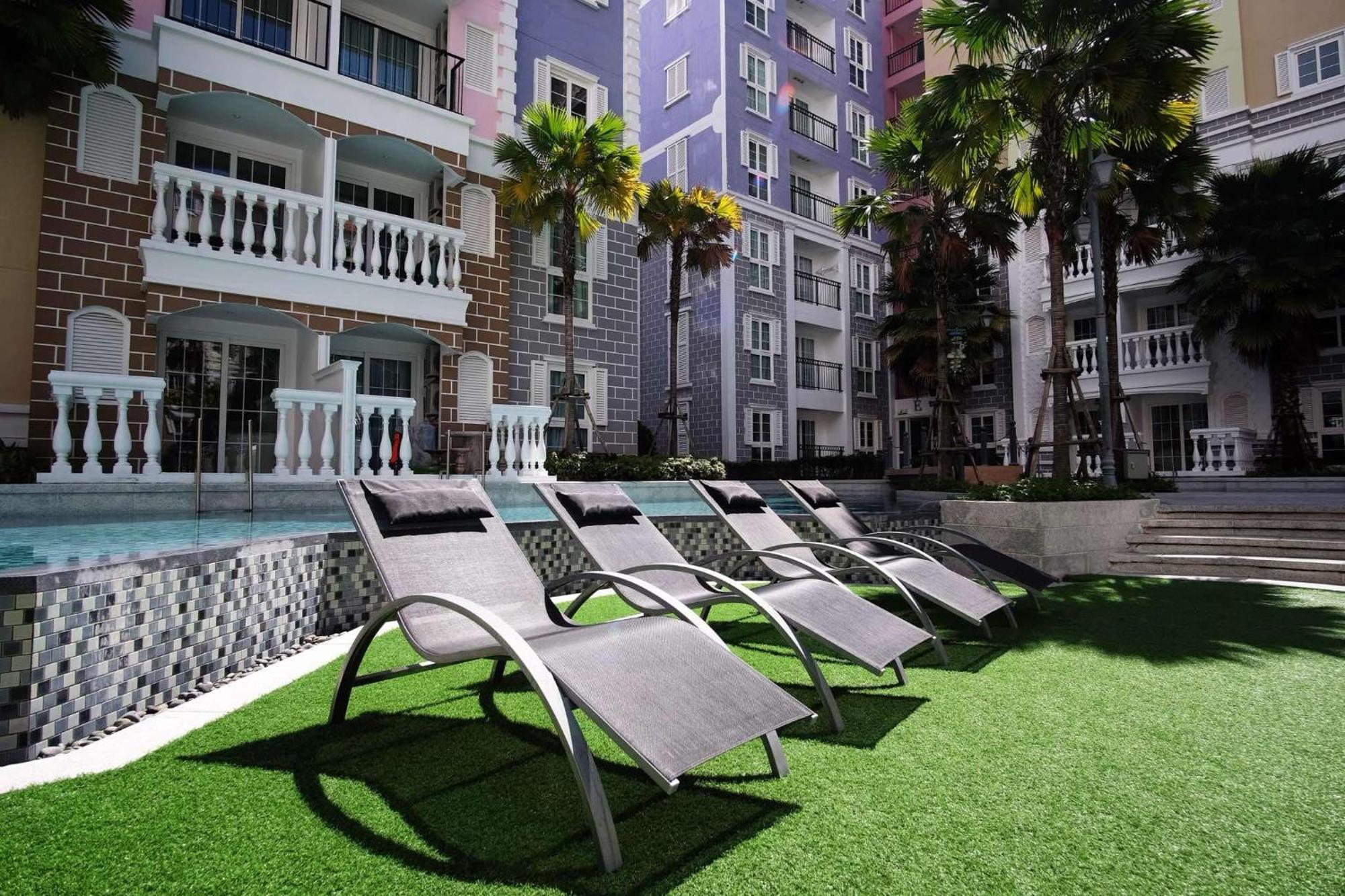 Seven Seas Cote De Azur Hotel На Джомтиен Екстериор снимка